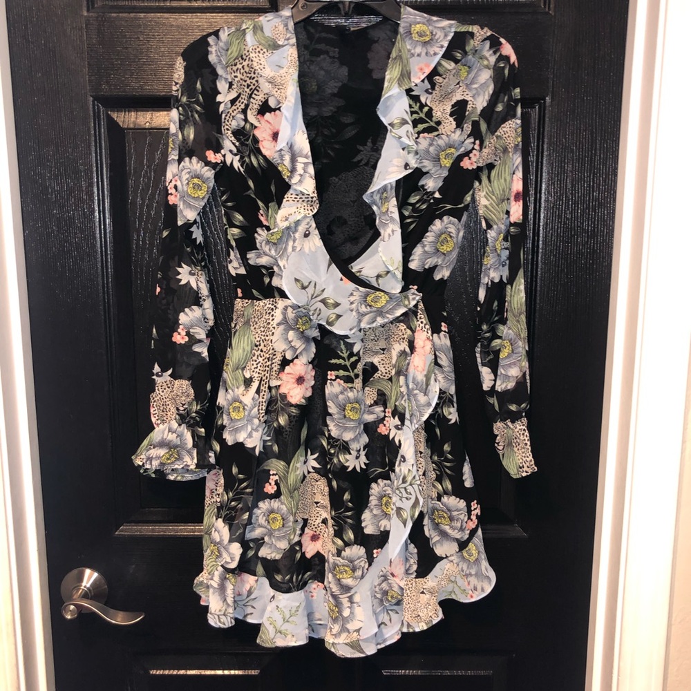 H&M Divided  Leopard  floral ruffled dress